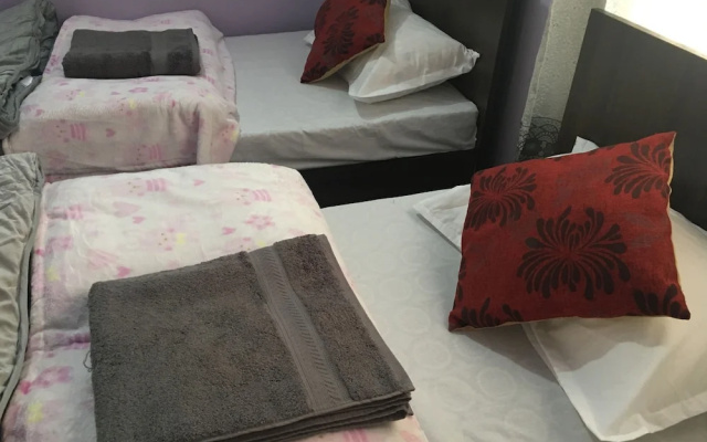 BnB Royal Tourist House