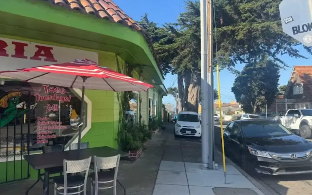 Peaceful 1BR Stay - Golf & Beach