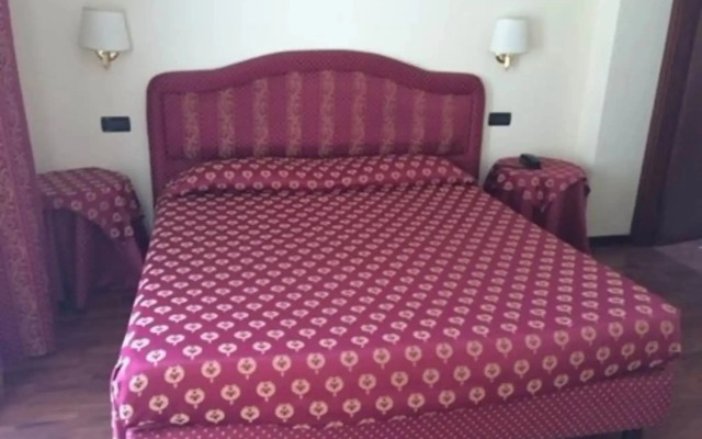 Admiral Hotel Villa Erme