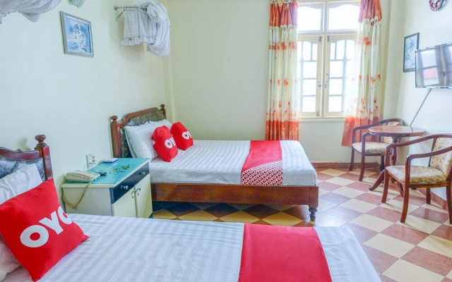Bach Duong Hotel by OYO Rooms