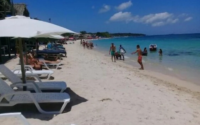 Hostal Lele Beach