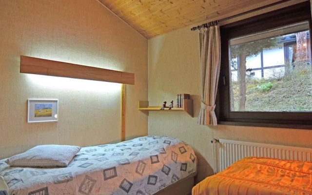 Cosily furnished Bungalow With Peaceful Neighbourhood .