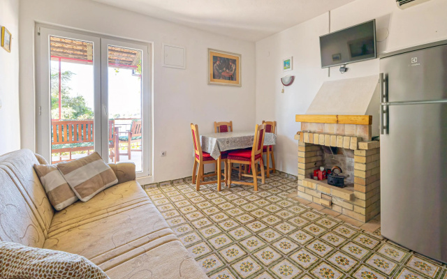 Apartment Vera in Okrug Gornji (Ciovo)