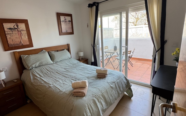 Sunny Oasis Retreat in Condado del Alhama