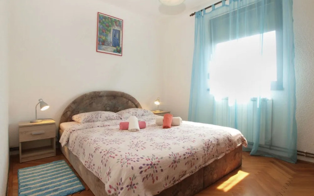 Apartment 1079