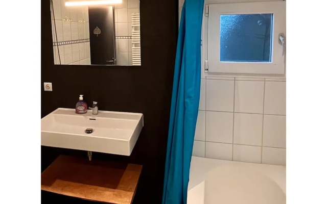 Family Stay - Near Beach