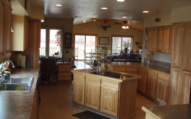 Hansen Guest Ranch