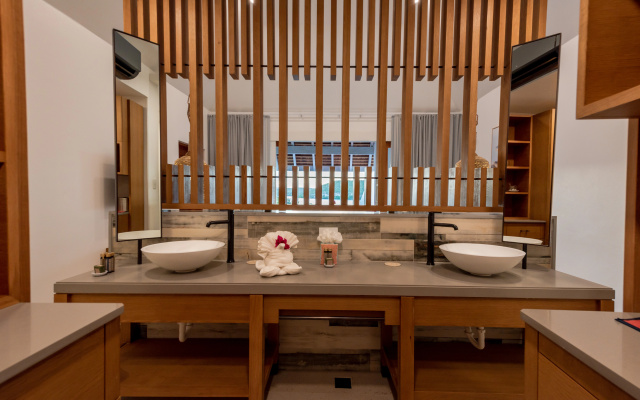 Nonsuch Bay Resort