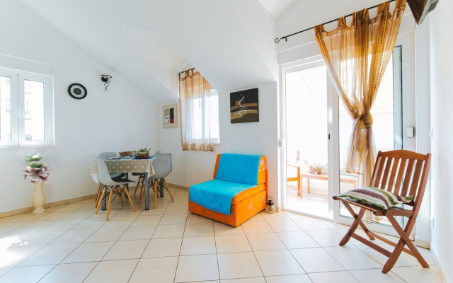 Apartment Mari - sea view apartments: A3 Silver Nemira, Riviera Omis