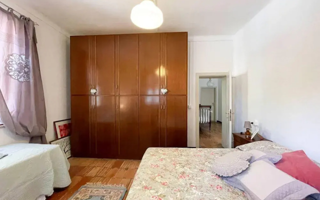 Pleasant Holiday Home With Whirlpool