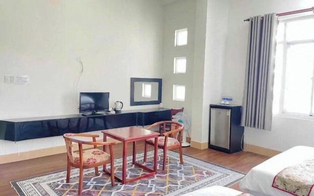 Grand Center Dalat by Lilly Hotel