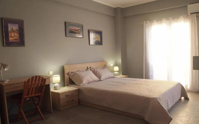 Ideally Situated Corfu Old Town Studio