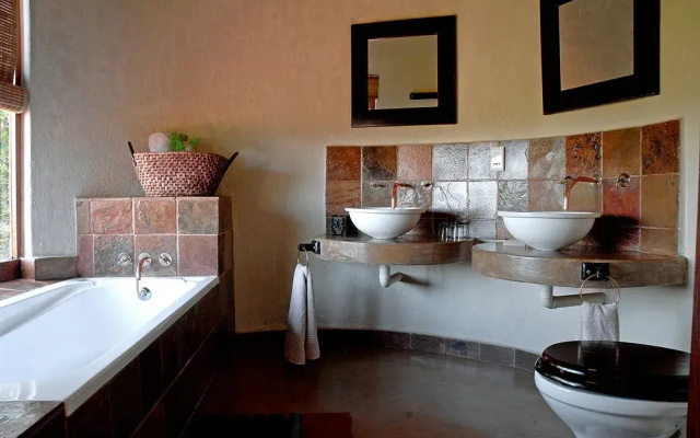 Manyatta Rock Camp-Kwa Madwala Private Game Reserve