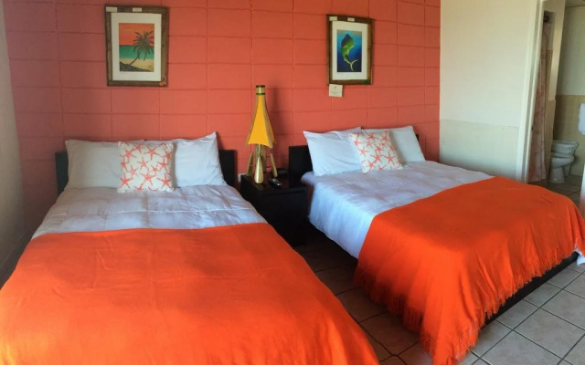 Edgewater Lodge