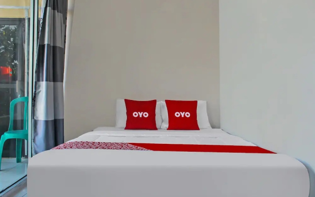 OYO Life 92593 Penginapan Sultan Haji 1