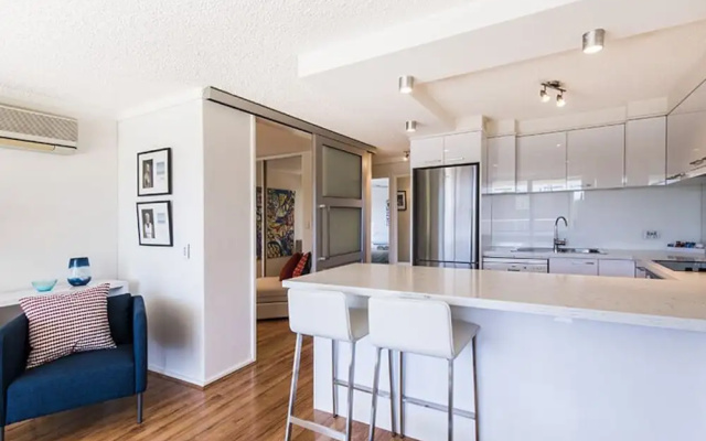 South Perth Deluxe Apartment