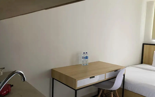 Nice And Comfy Studio At Evenciio Margonda Apartment