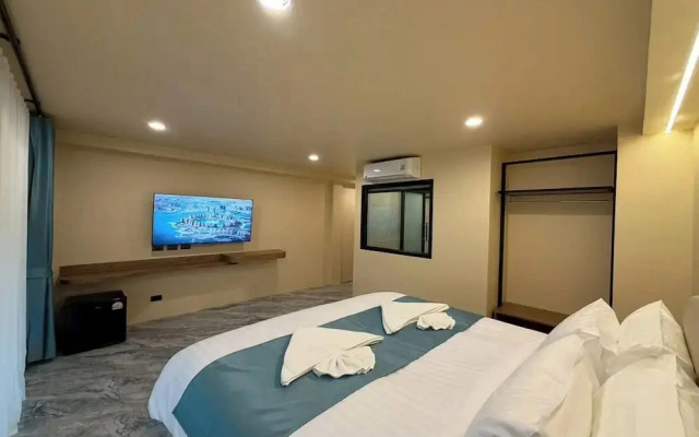 Sand Maré Karon Hotel
