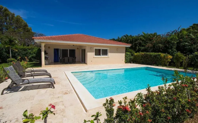 Sunny Days and Tropical Nights Await you