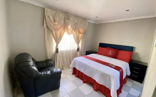 Newlands Comfortable Abode in Johannesburg
