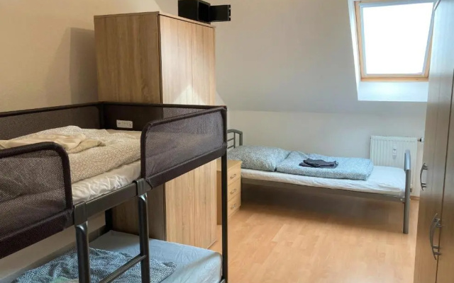 Gastewohnung 4-Raum Wohnung Fur 2-8 Personen