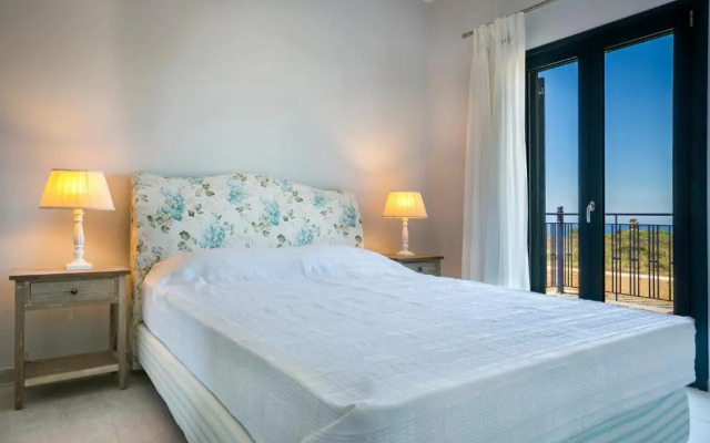 Seirios Luxury Villa