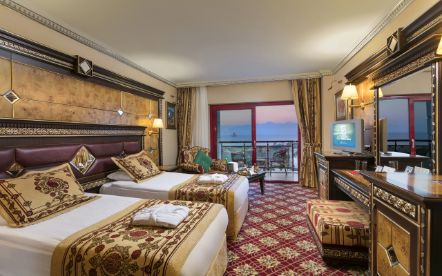 Club Hotel Sera