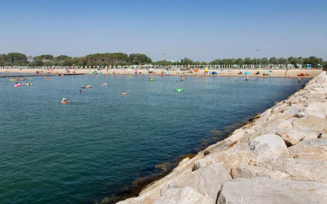 Villaggio Ai Pini Lido Altanea