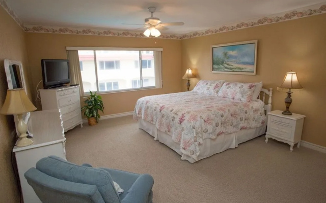 Win-San C-211 - 2 Br Condo