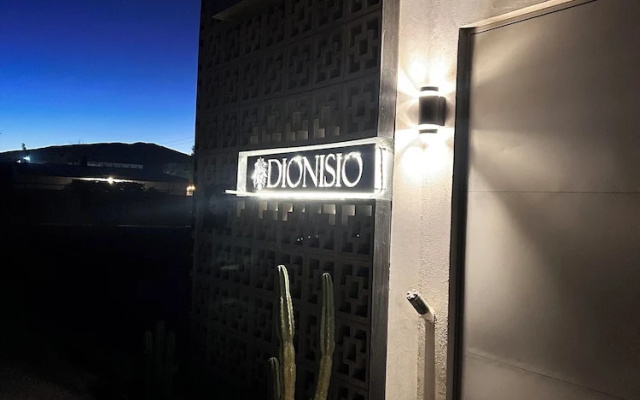 Dionisio by LOEW