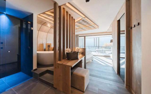 Kronhotel Leitgam luxury hotel for two
