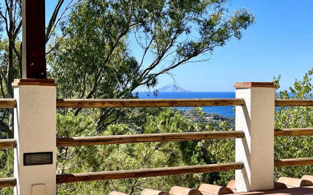 Detached villa in a quiet and panoramic position.-Villetta Solaris