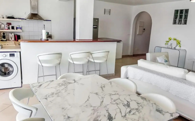 Residence Catalina Apt 3 (Adults Only)