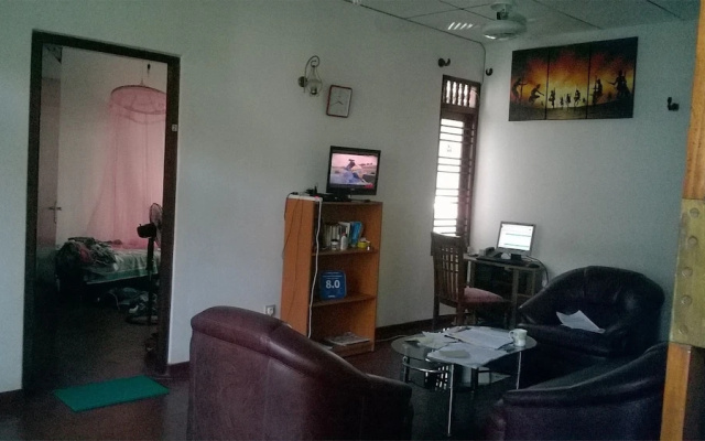 Hikka Train Hostel