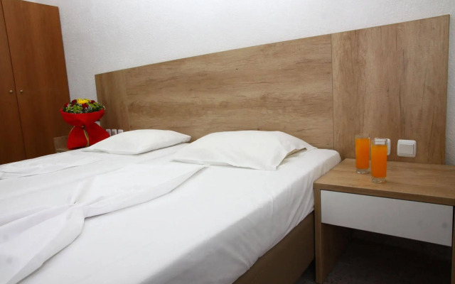 City Green Hotel