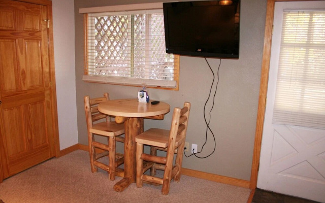 Fawn Valley Inn- 253 apts