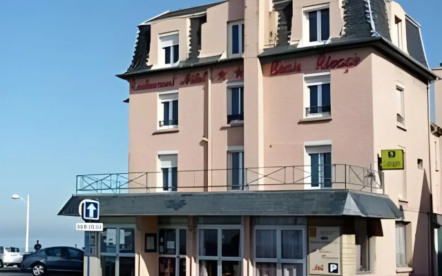 Le Beau Rivage