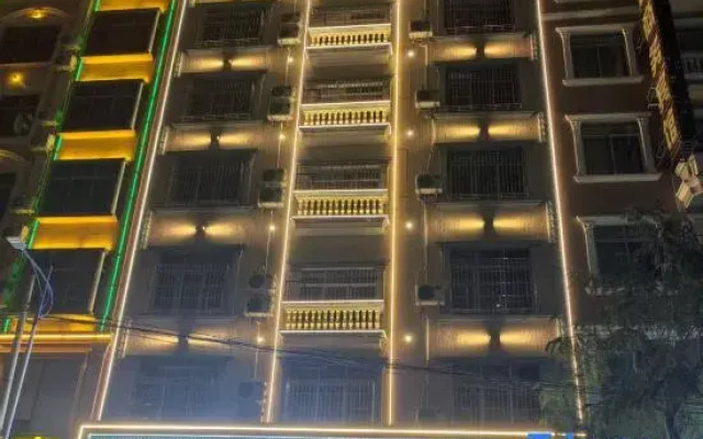 Dongxing Mingna Hotel