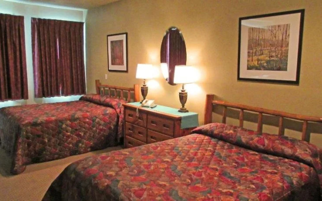 Soda Butte Lodge