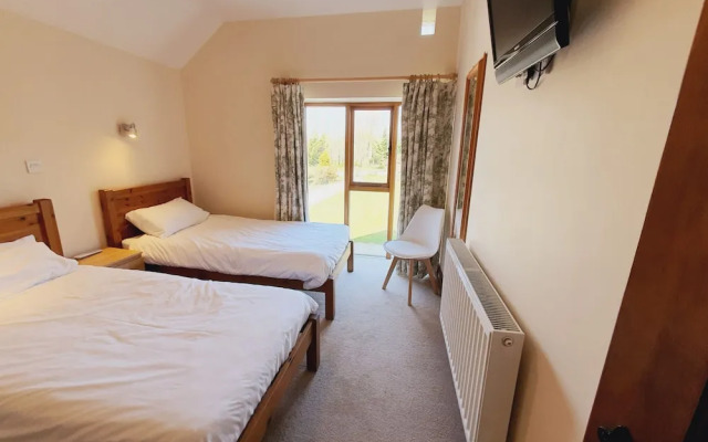 The Victorian Barn self catering holidays with pool & hot tubs