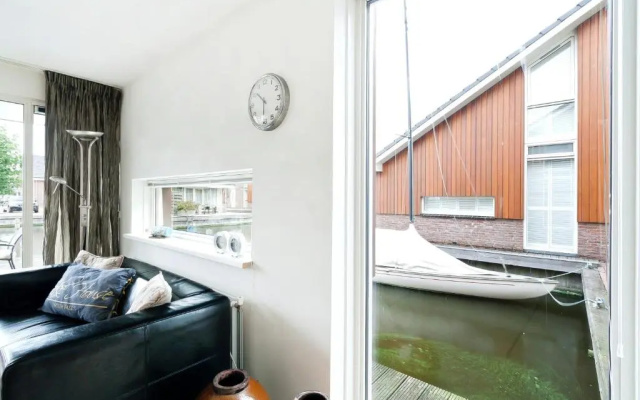Boathouse Suburban Amsterdam