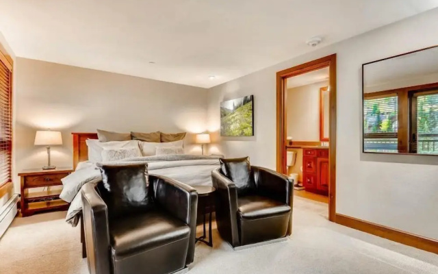 Ski in, Ski out 3 Bedroom Mountain Residence in the Heart of Lionshead Village with Heated Slope Side Pool and Hot Tub