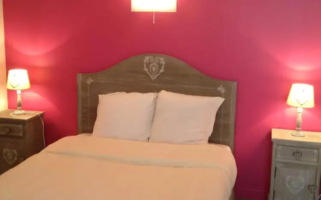 Appart Hotel Avril de la Roche