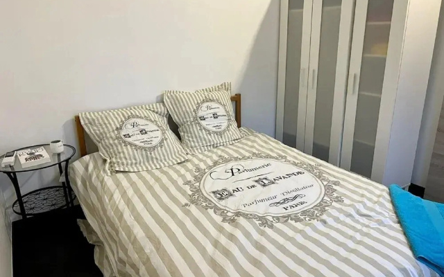 Modern Comfort in Minervois
