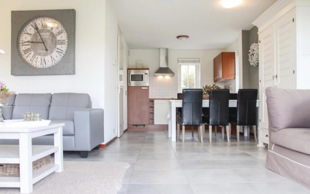 Awesome Home in Wemeldinge With 3 Bedrooms and Wifi