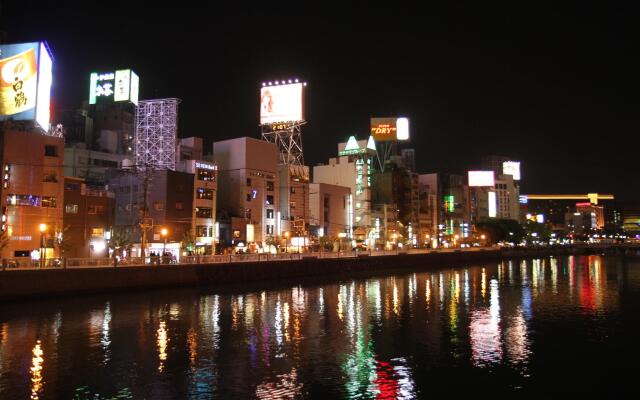 Отель Hakata Nakasu Inn Япония, Фукуока - отзывы, цены и фото номеров - забронировать отель Hakata Nakasu Inn онлайн вид на фасад