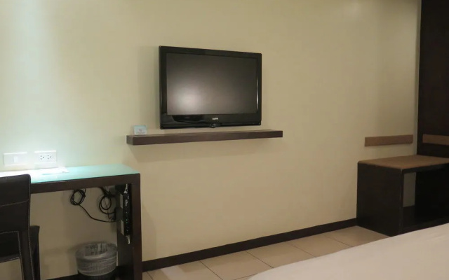 Circle Inn - Iloilo City Center
