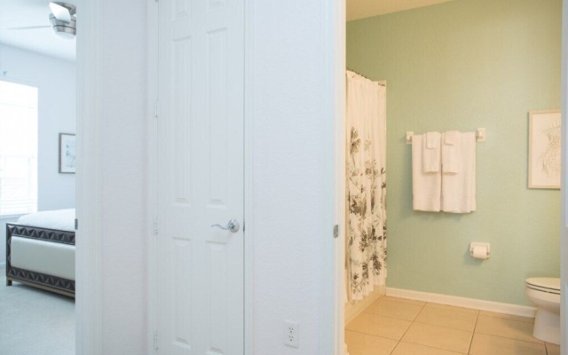 Vista Cay Jewel 3 Bedroom Condo