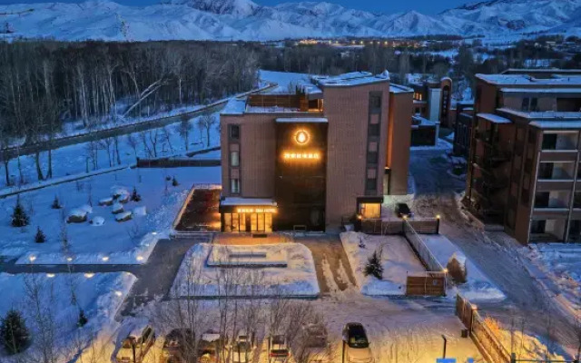 EMA（Explore Misterious Area）HOTEL  (Altay )
