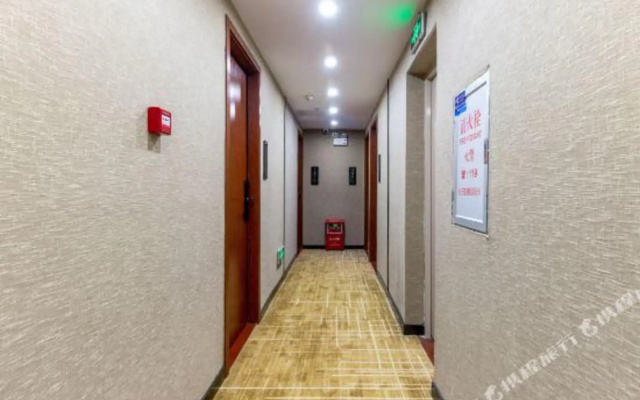 Yunji Hotel (Hengqin Port & Chimelong Branch)